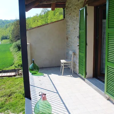 2 Bedrooms With Garden At 公寓