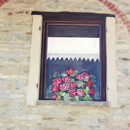 2 Bedrooms With Garden At *
